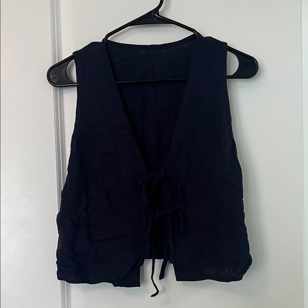SHEIN Black Sleeveless Blouse